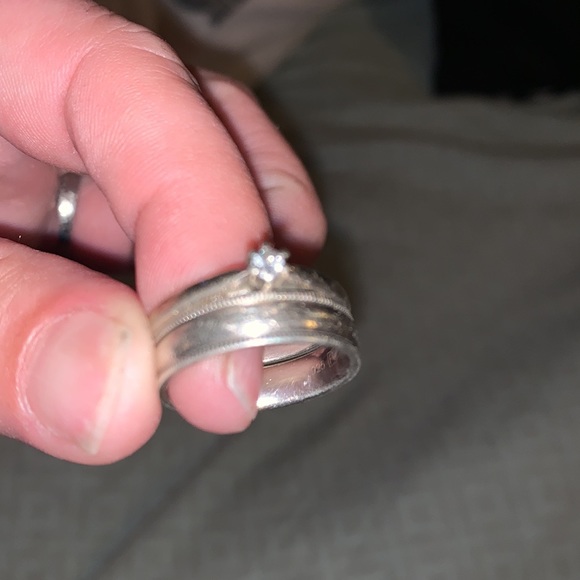 2 wedding sets and 1 engagement ring sizes 6.5-7 - Picture 4 of 4